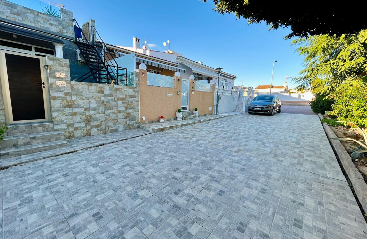 Resale - Town House -
Torrevieja - Costa Blanca