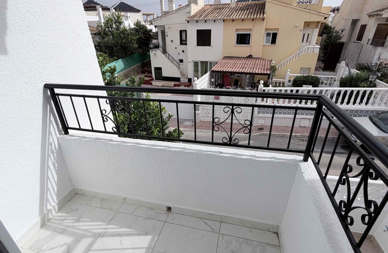 Resale - Town House -
Torrevieja - Costa Blanca
