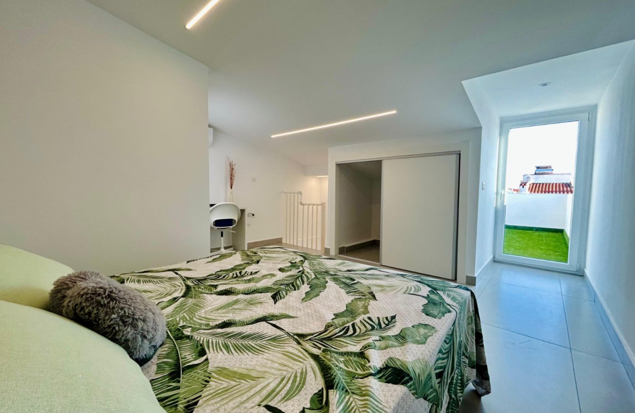 Resale - Town House -
Torrevieja - Costa Blanca