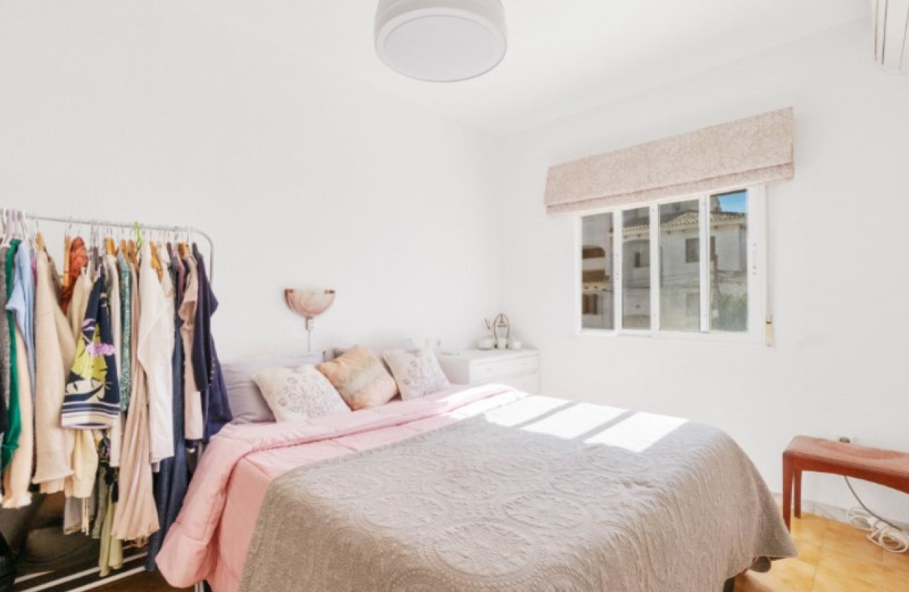 Resale - Town House -
Torrevieja - Costa Blanca