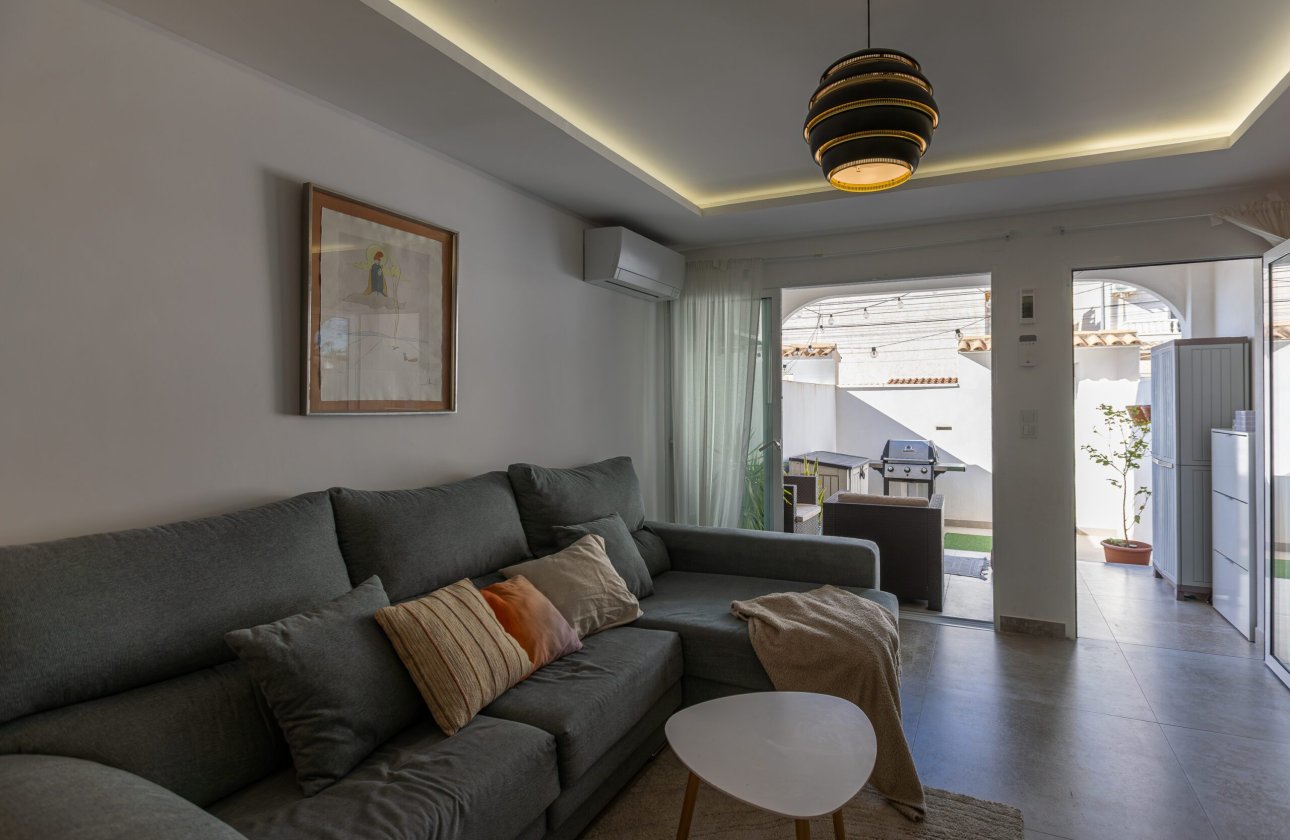 Resale - Town House -
Torrevieja - Costa Blanca