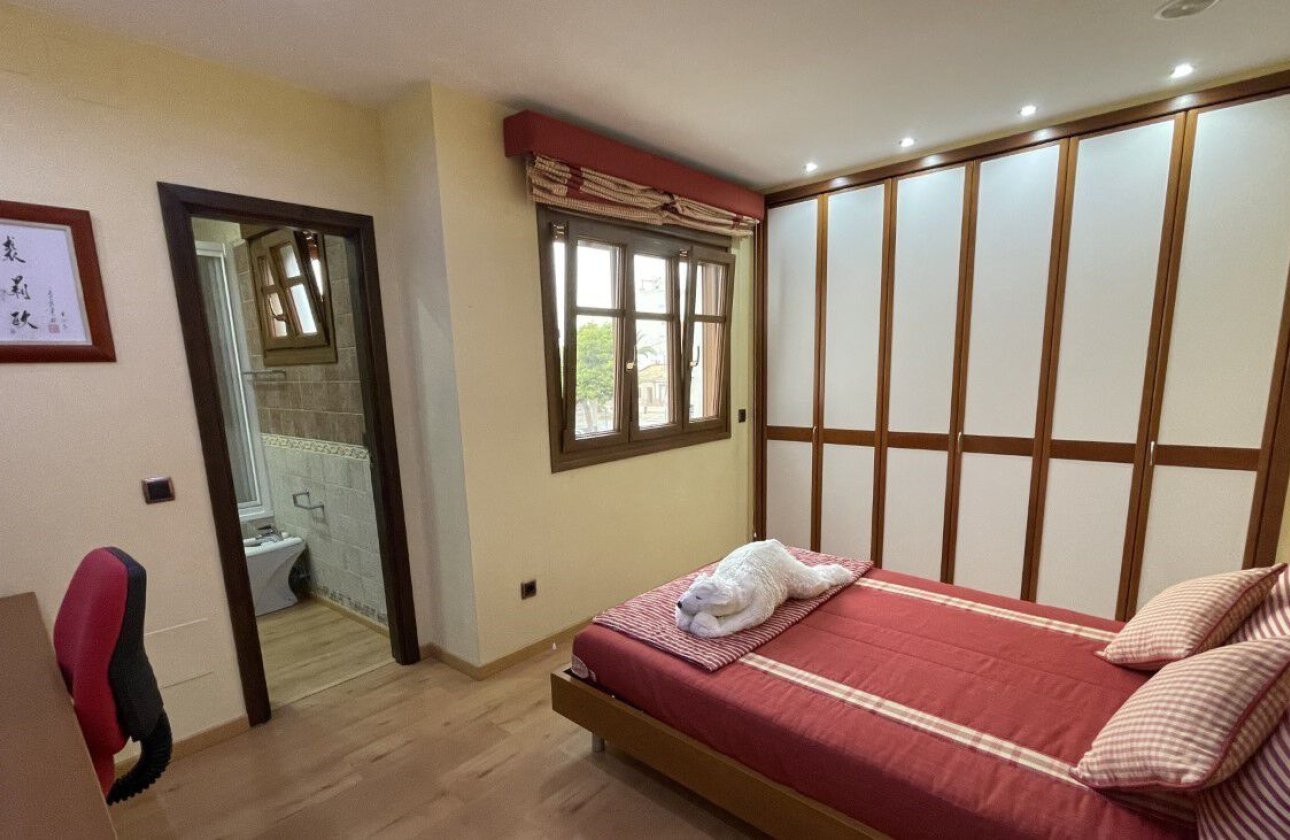 Resale - Town House -
Torrevieja - Costa Blanca