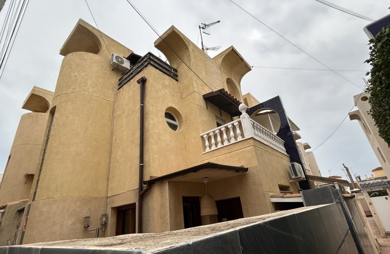 Resale - Town House -
Torrevieja - Costa Blanca