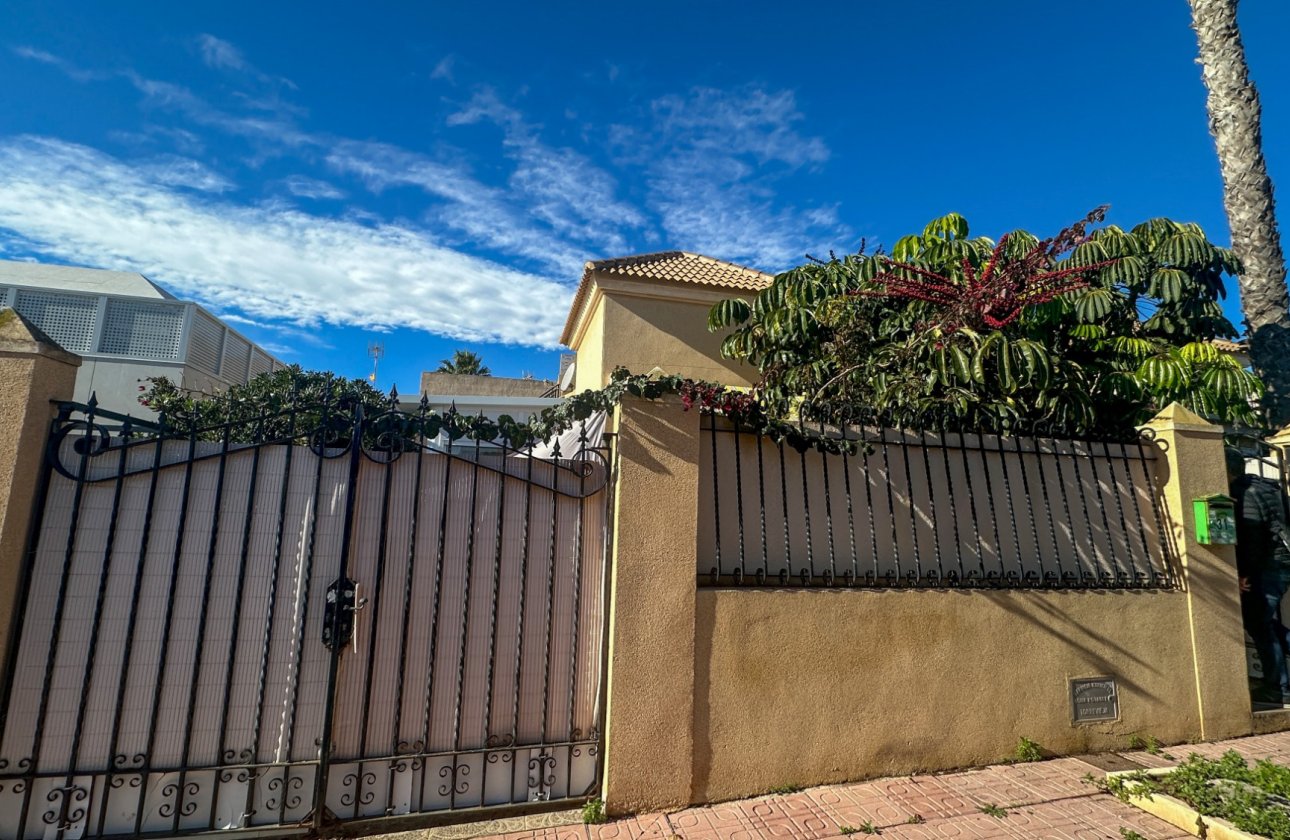 Resale - Town House -
Torrevieja - Costa Blanca