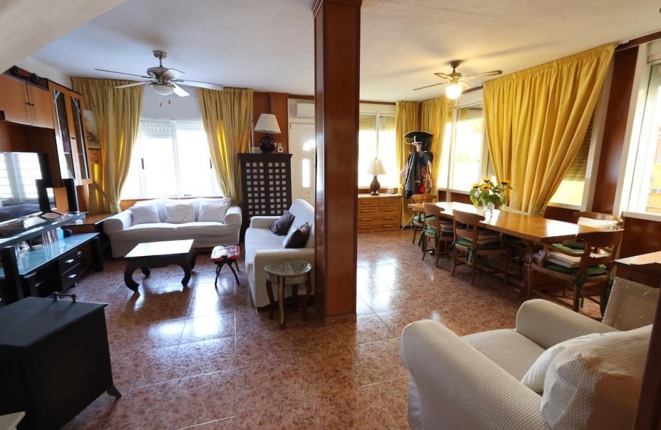 Resale - Town House -
Torrevieja - Costa Blanca