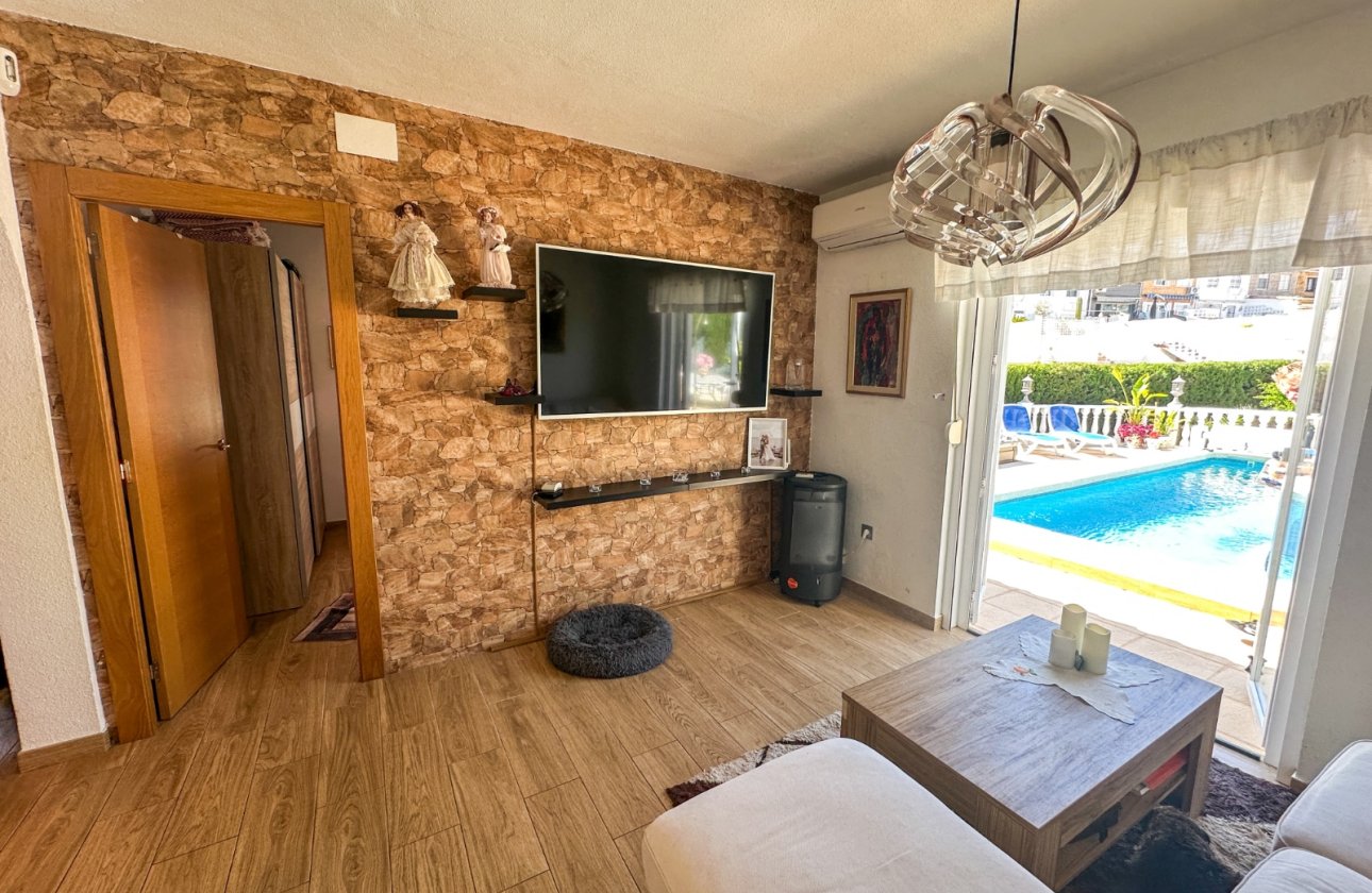 Resale - Town House -
Torrevieja - Costa Blanca