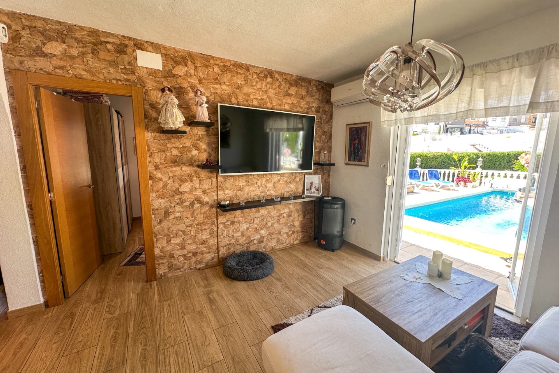 Resale - Town House -
Torrevieja - Costa Blanca