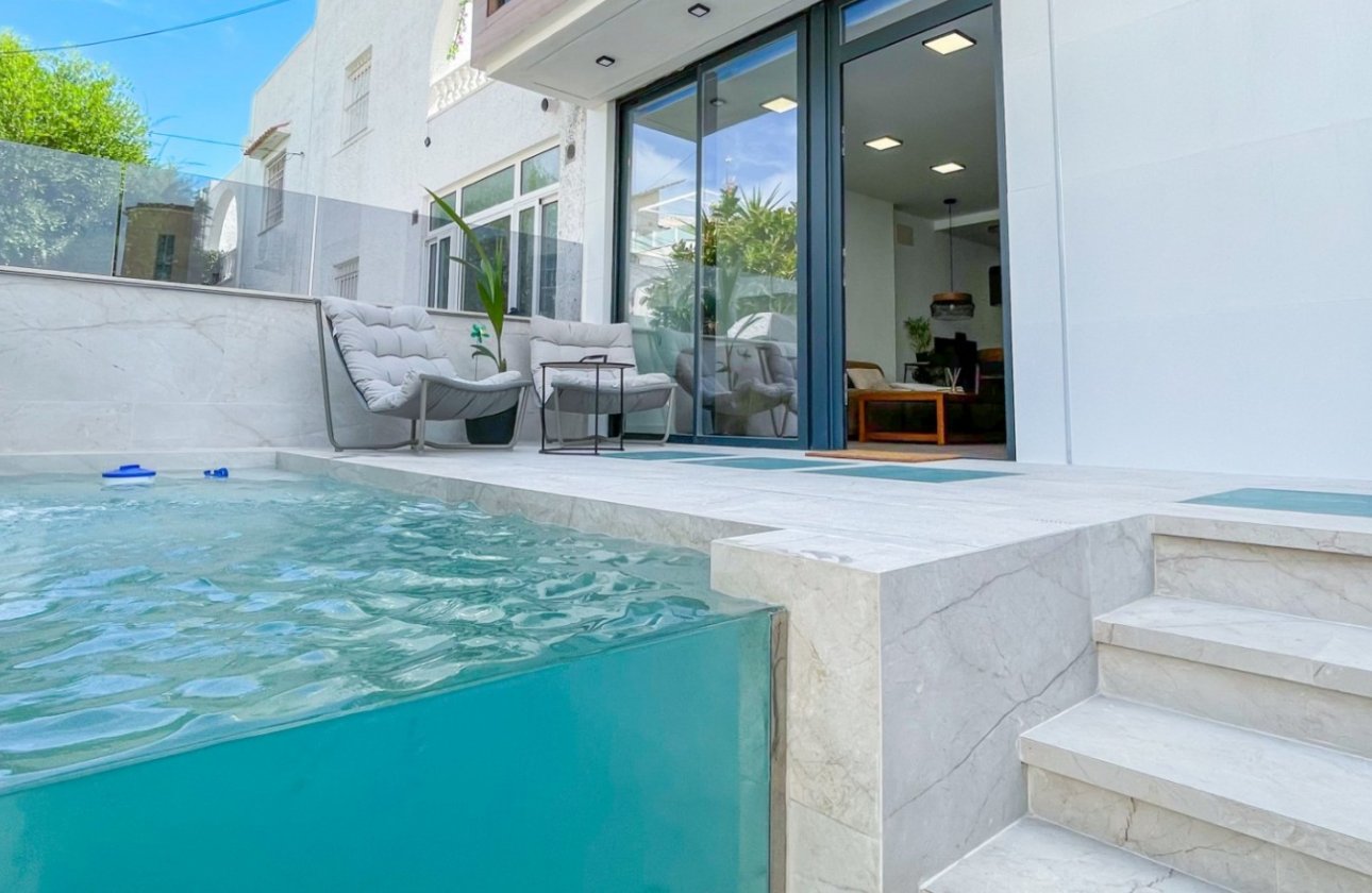 Resale - Town House -
Torrevieja - Costa Blanca