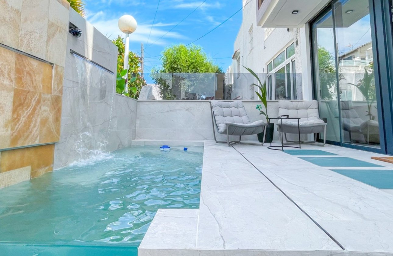 Resale - Town House -
Torrevieja - Costa Blanca