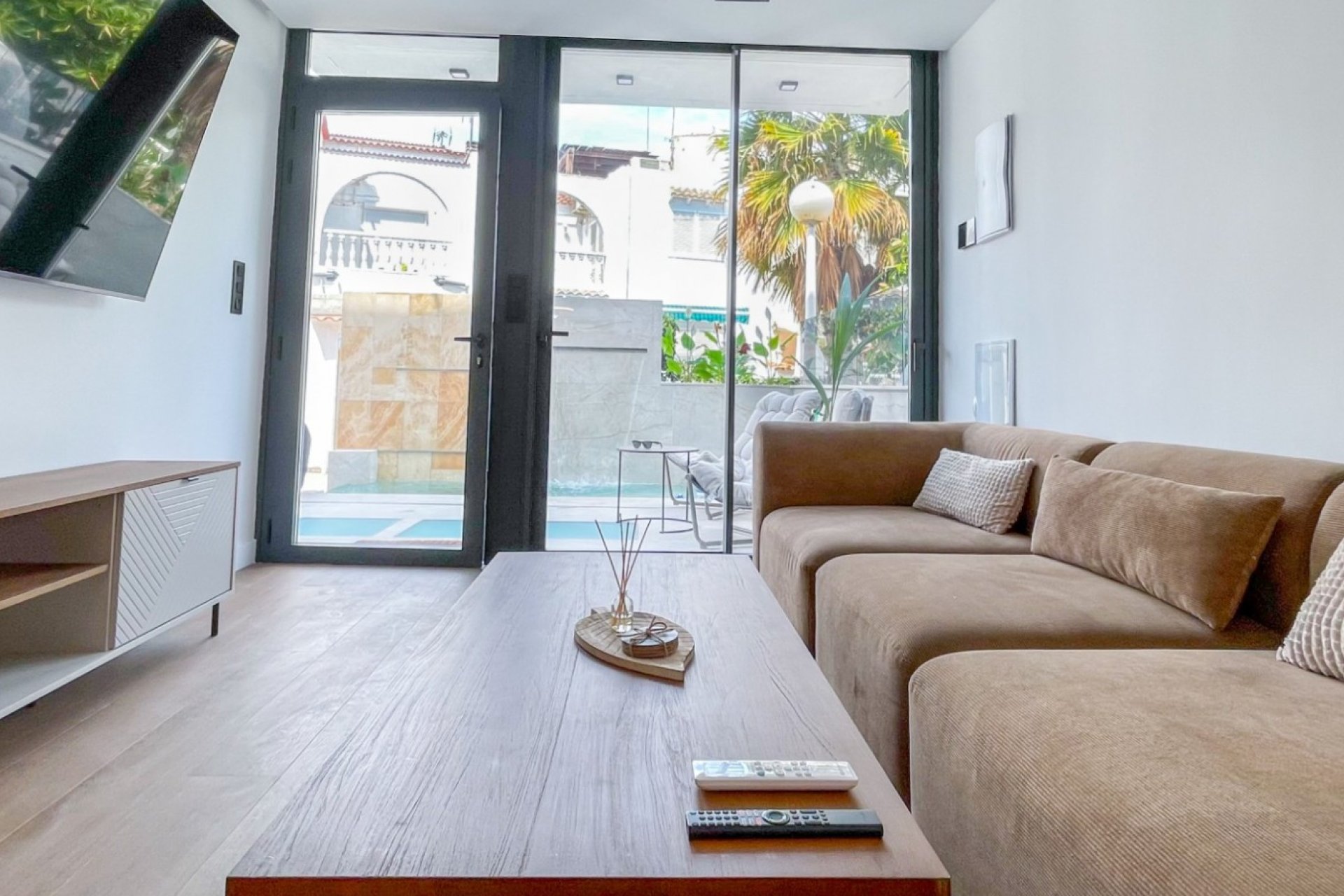 Resale - Town House -
Torrevieja - Costa Blanca