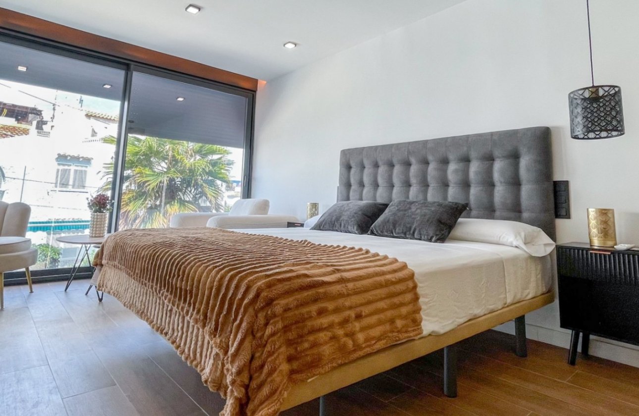 Resale - Town House -
Torrevieja - Costa Blanca