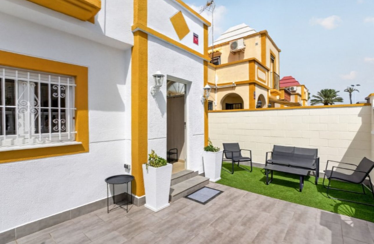 Resale - Town House -
Torrevieja - Costa Blanca