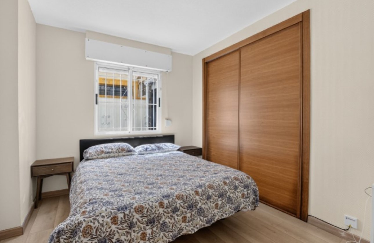 Resale - Town House -
Torrevieja - Costa Blanca