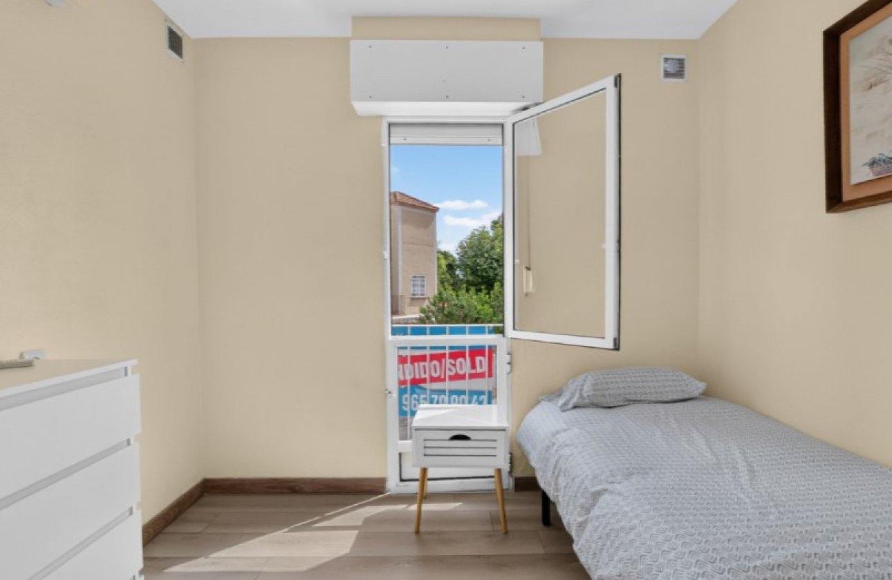 Resale - Town House -
Torrevieja - Costa Blanca