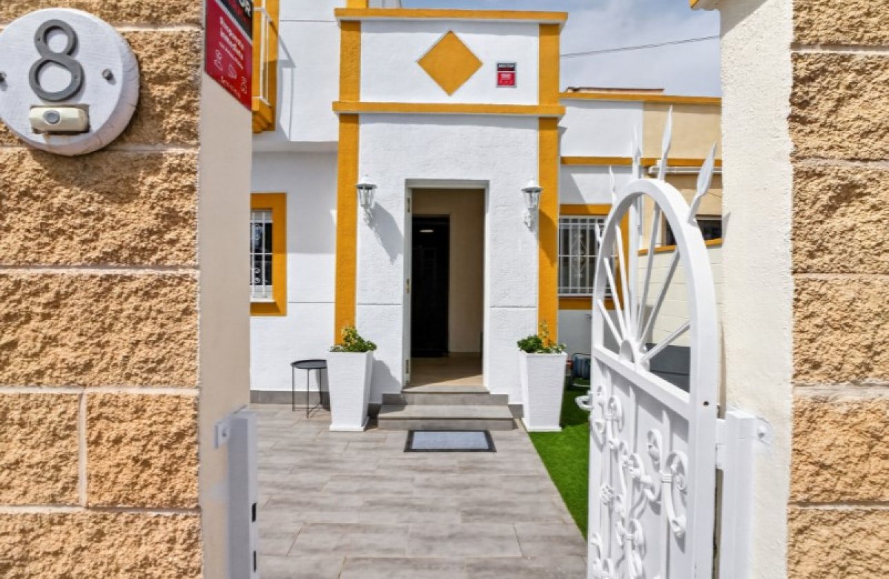 Resale - Town House -
Torrevieja - Costa Blanca