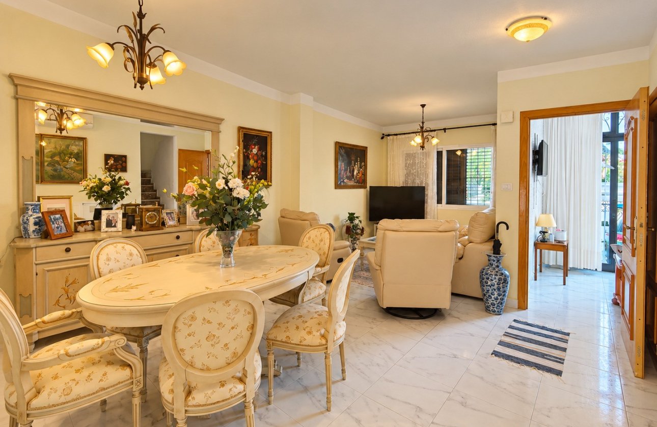 Resale - Town House -
Torrevieja - Costa Blanca