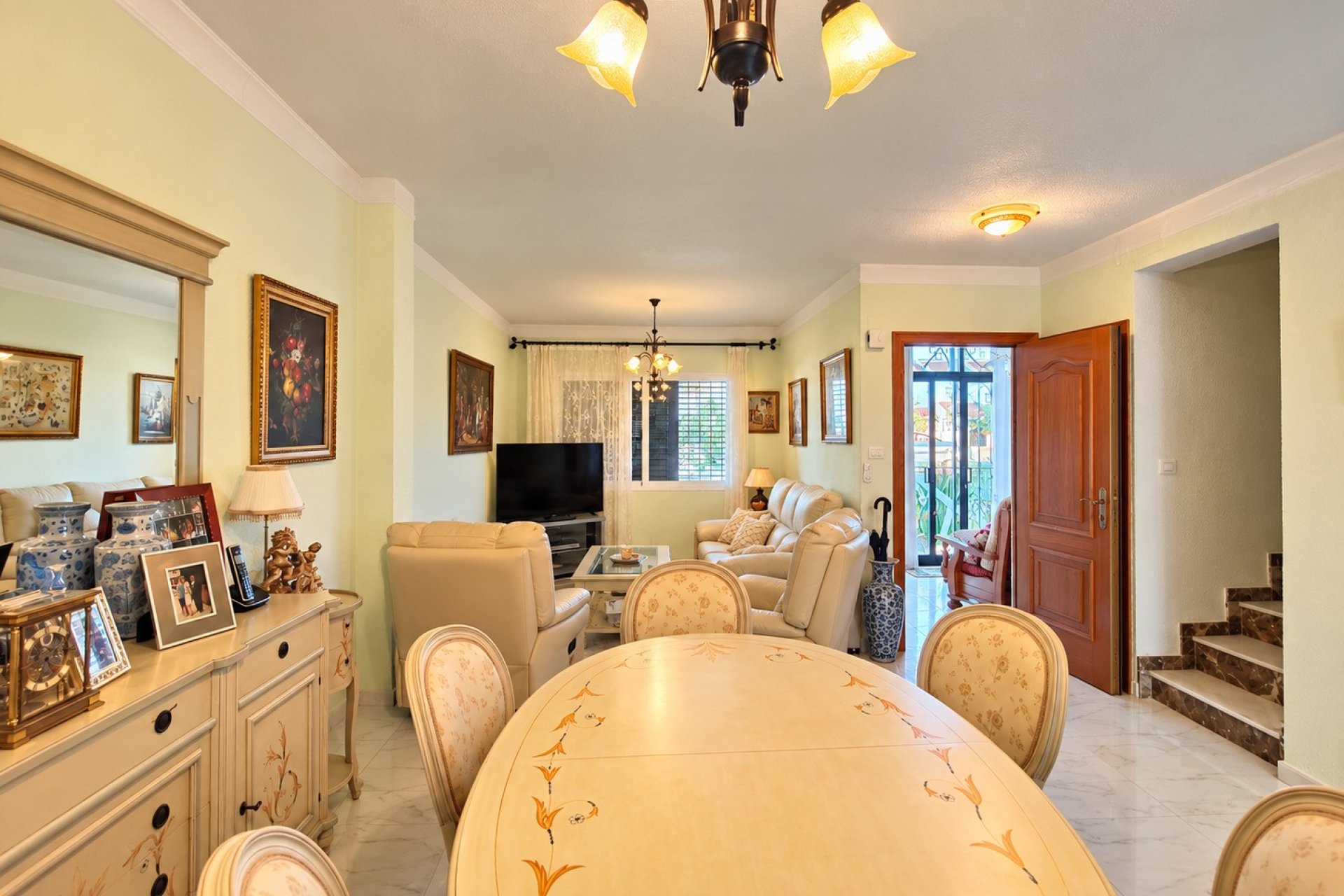 Resale - Town House -
Torrevieja - Costa Blanca