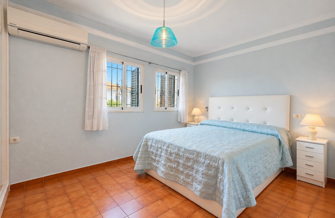 Resale - Town House -
Torrevieja - Costa Blanca