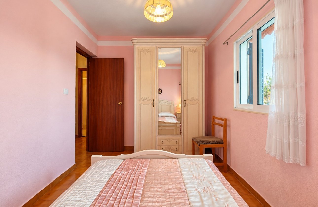 Resale - Town House -
Torrevieja - Costa Blanca