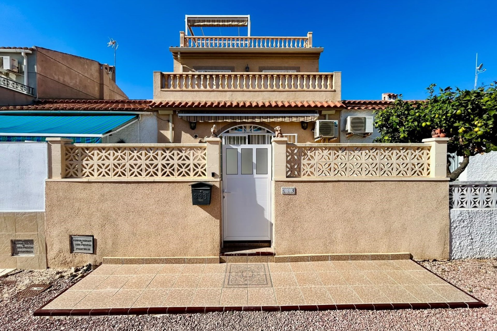 Resale - Town House -
Torrevieja - Costa Blanca