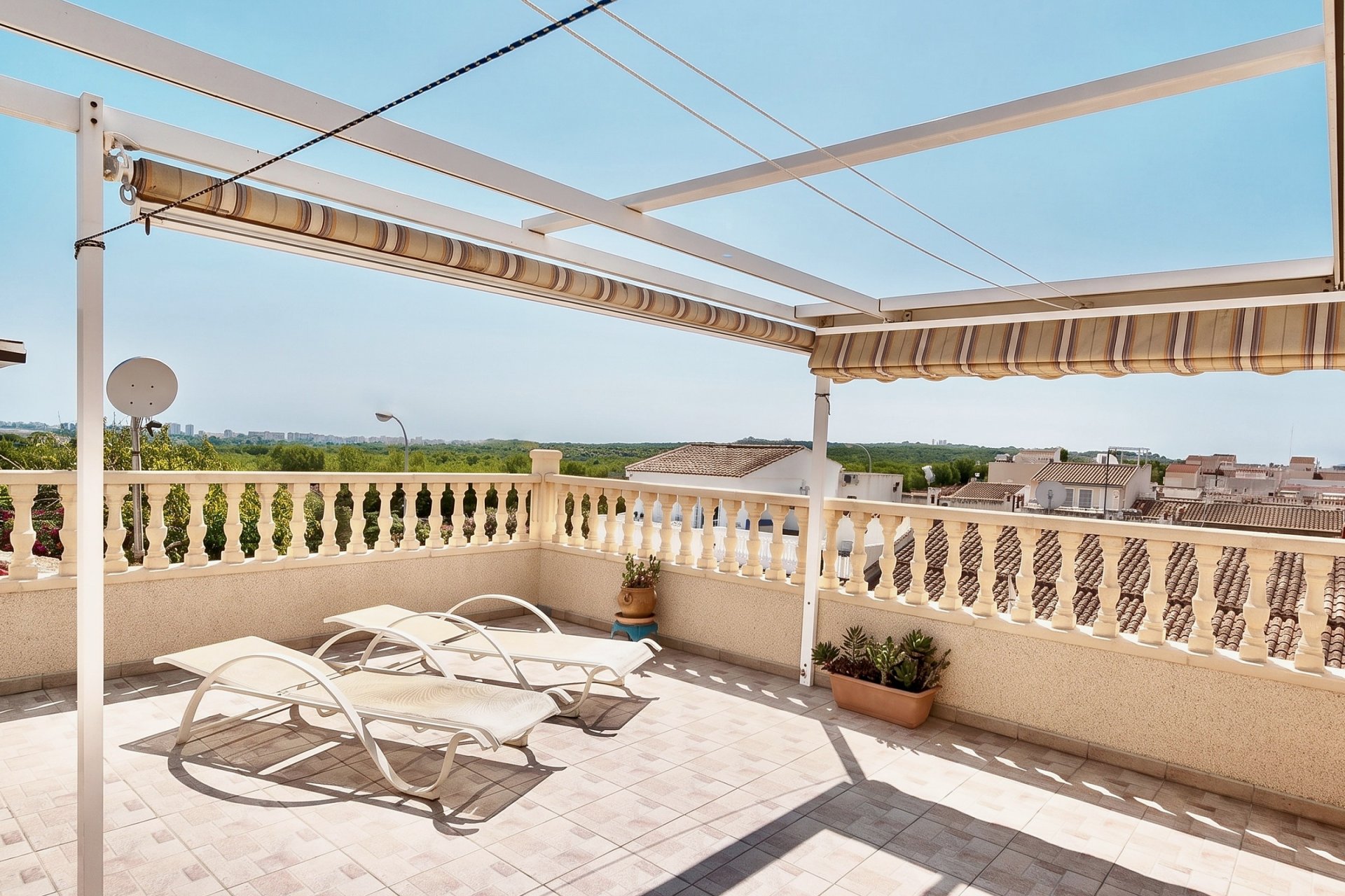 Resale - Town House -
Torrevieja - Costa Blanca
