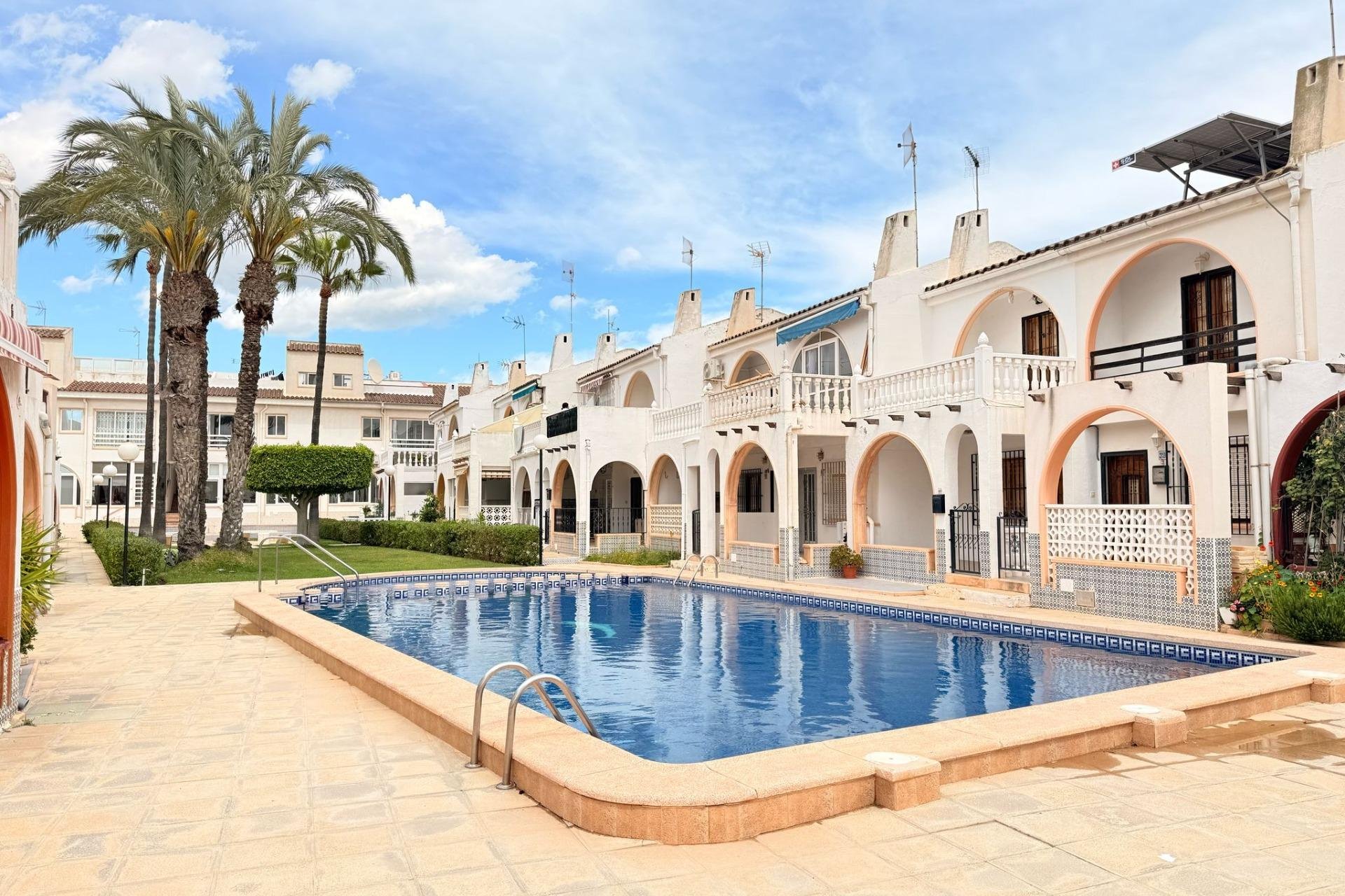 Resale - Town House -
Torrevieja - El Chaparral