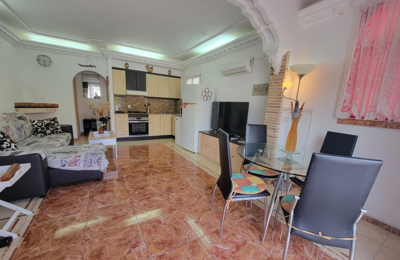 Resale - Town House -
Torrevieja - El Chaparral