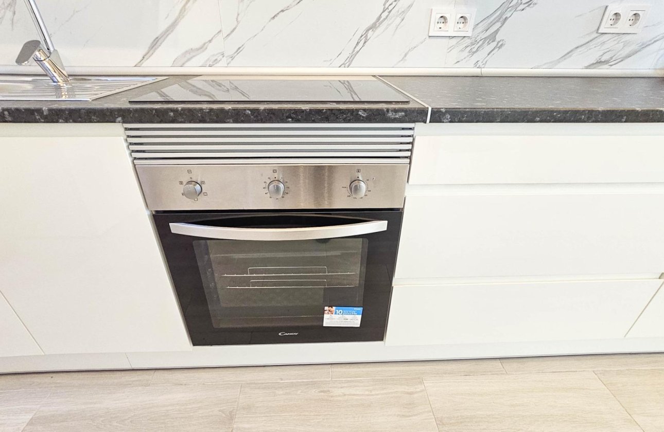 Resale - Town House -
Torrevieja - El Limonar