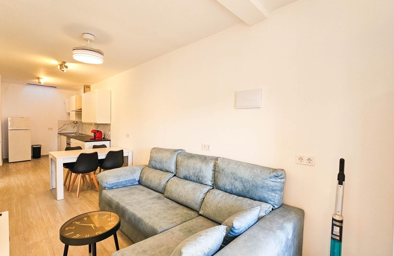 Resale - Town House -
Torrevieja - El Limonar