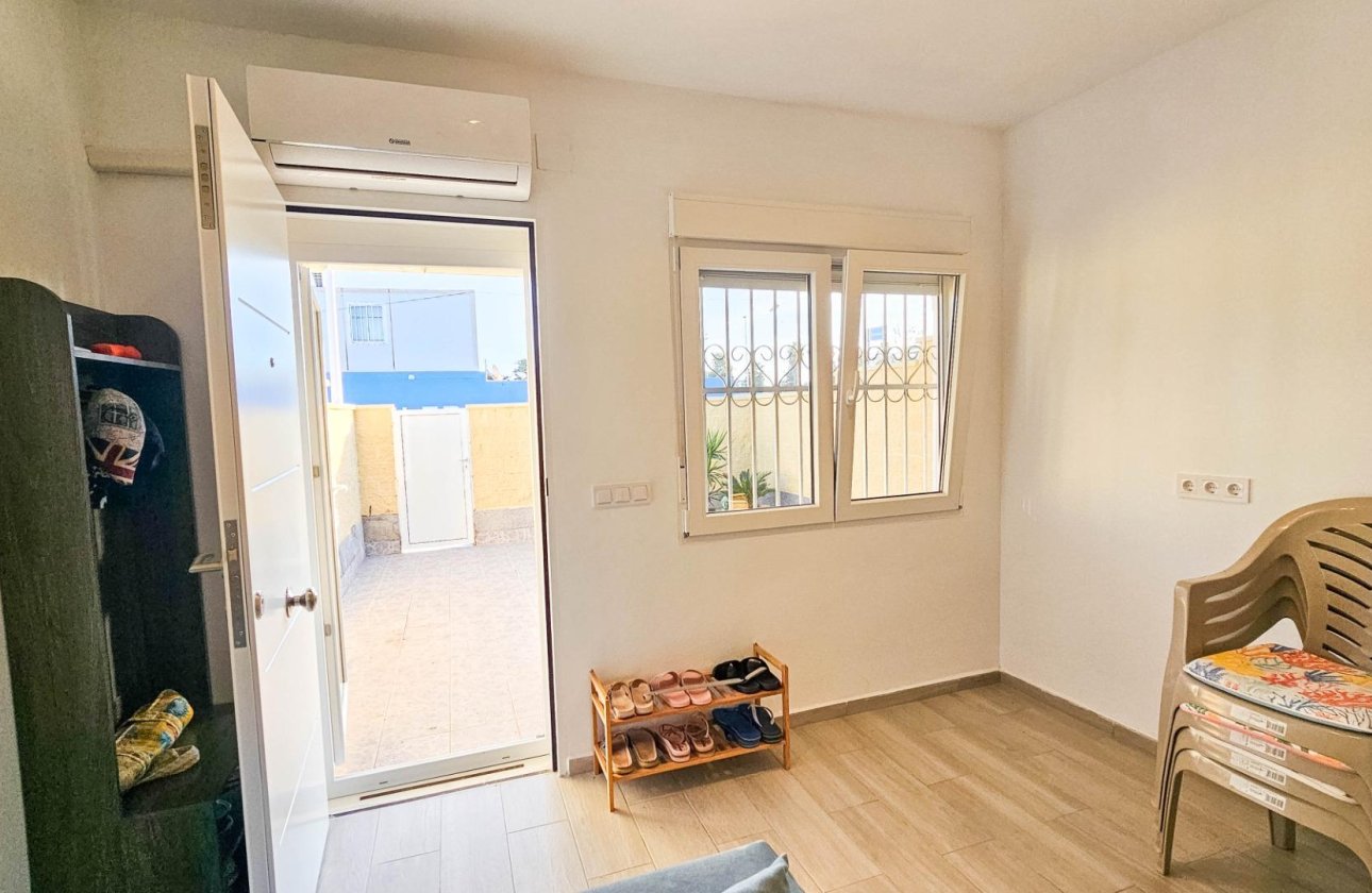 Resale - Town House -
Torrevieja - El Limonar