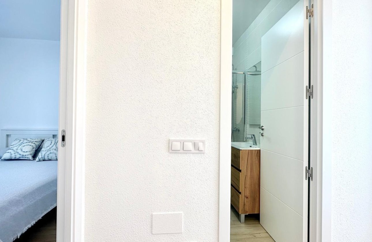 Resale - Town House -
Torrevieja - Estacion De Autobuses