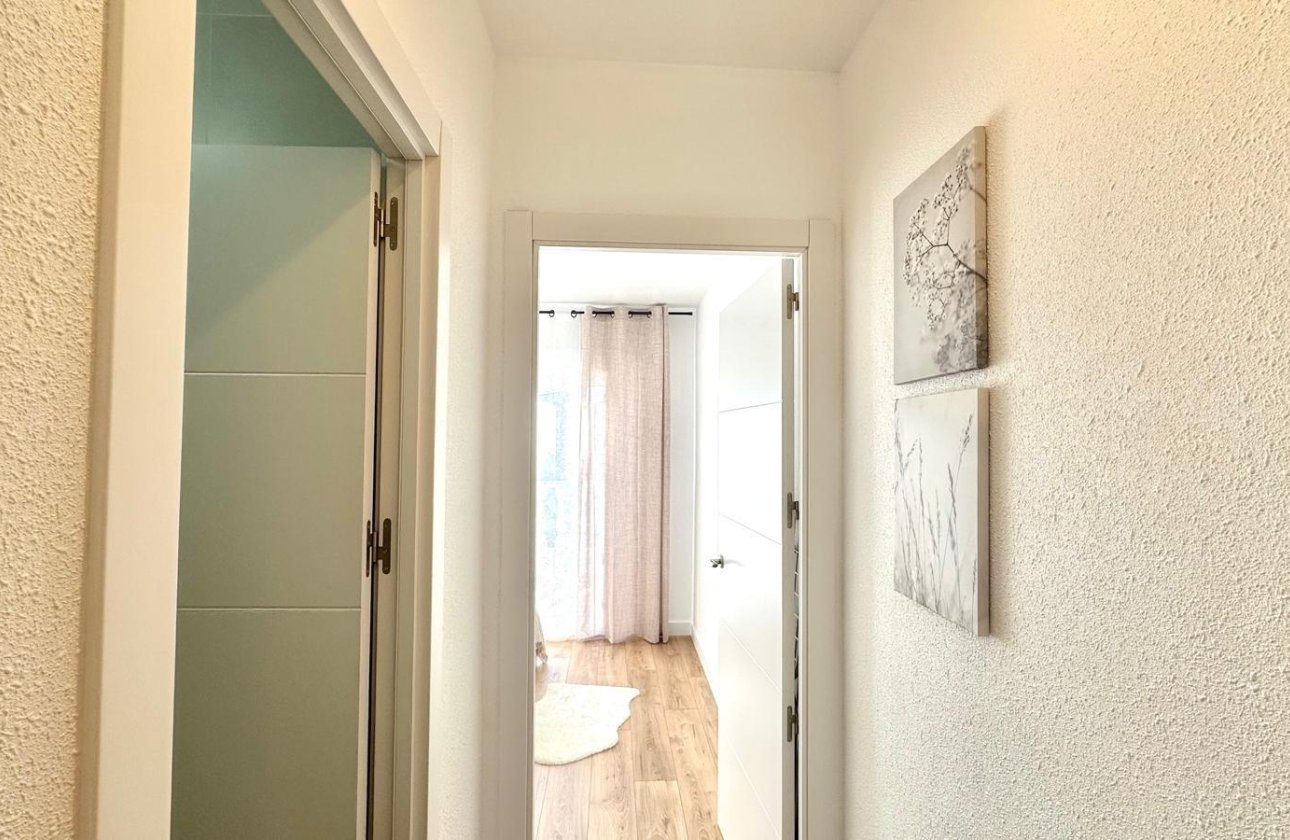 Resale - Town House -
Torrevieja - Estacion De Autobuses