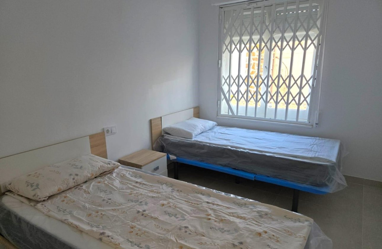 Resale - Town House -
Torrevieja - La Mata