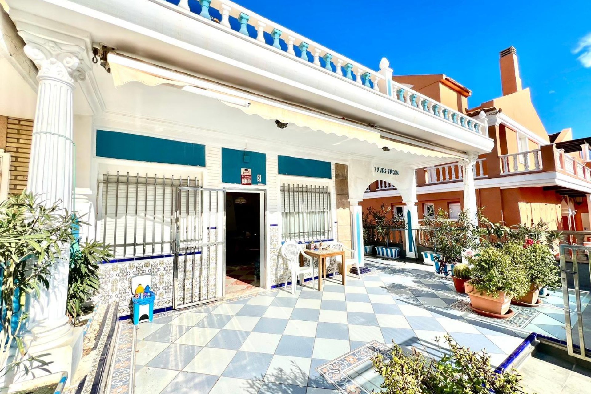 Resale - Town House -
Torrevieja - La Mata