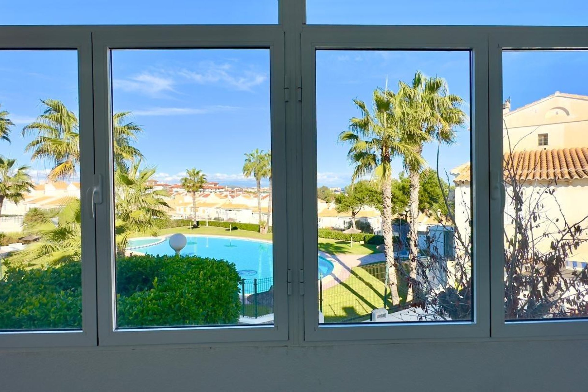 Resale - Town House -
Torrevieja - La Mata