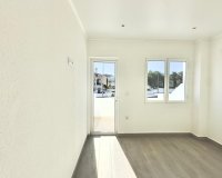 Resale - Town House -
Torrevieja - La Mata