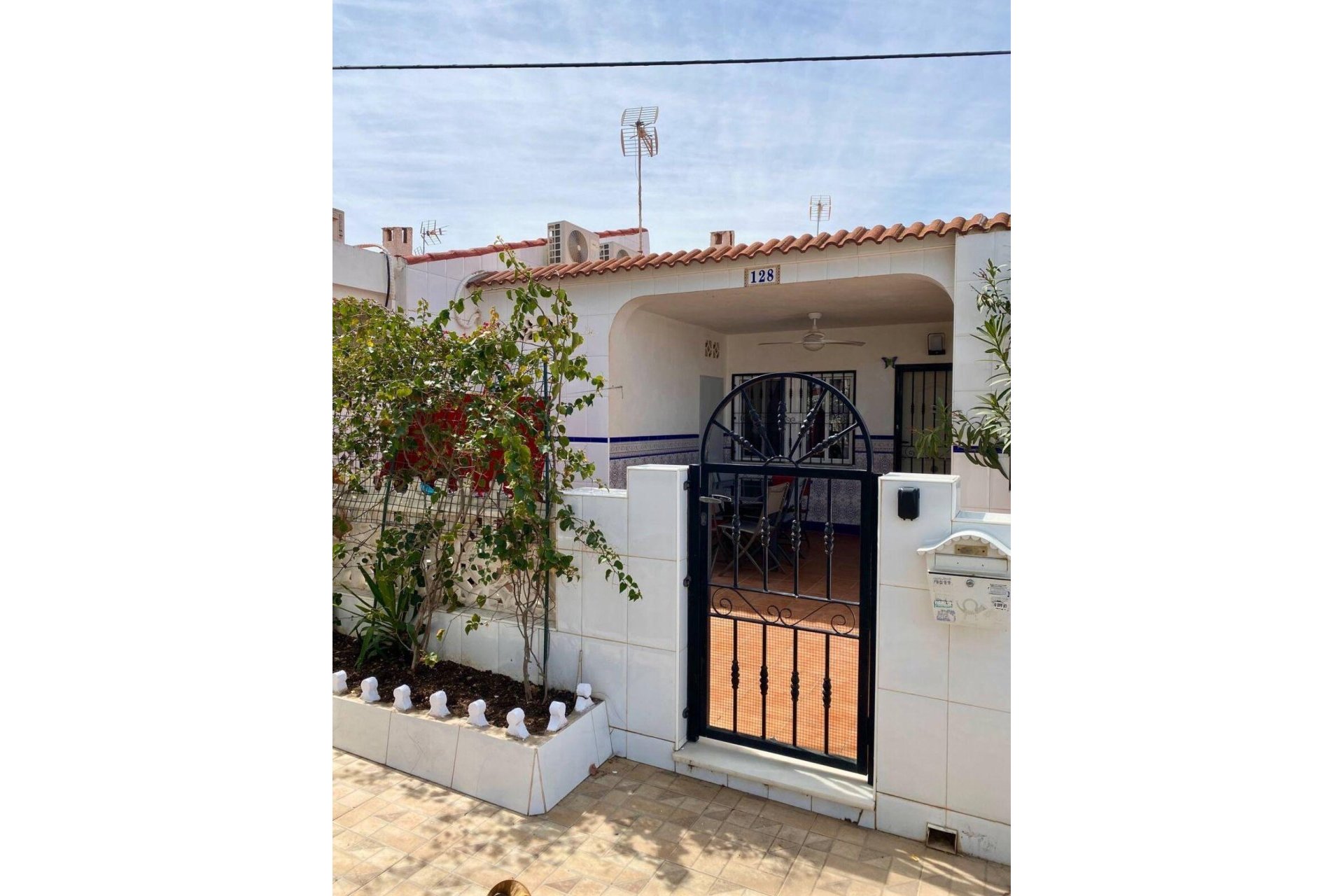 Resale - Town House -
Torrevieja - La Siesta - El Salado - Torreta