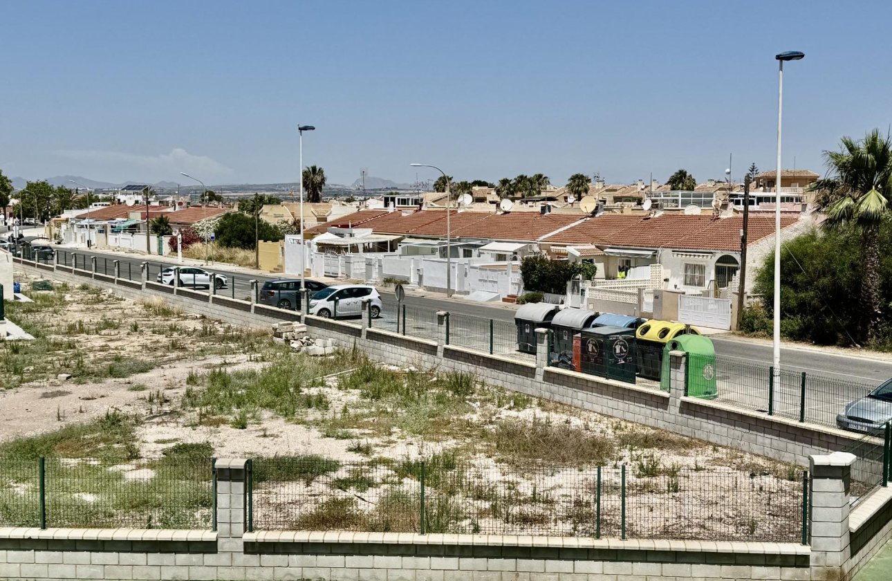 Resale - Town House -
Torrevieja - La Siesta - El Salado - Torreta
