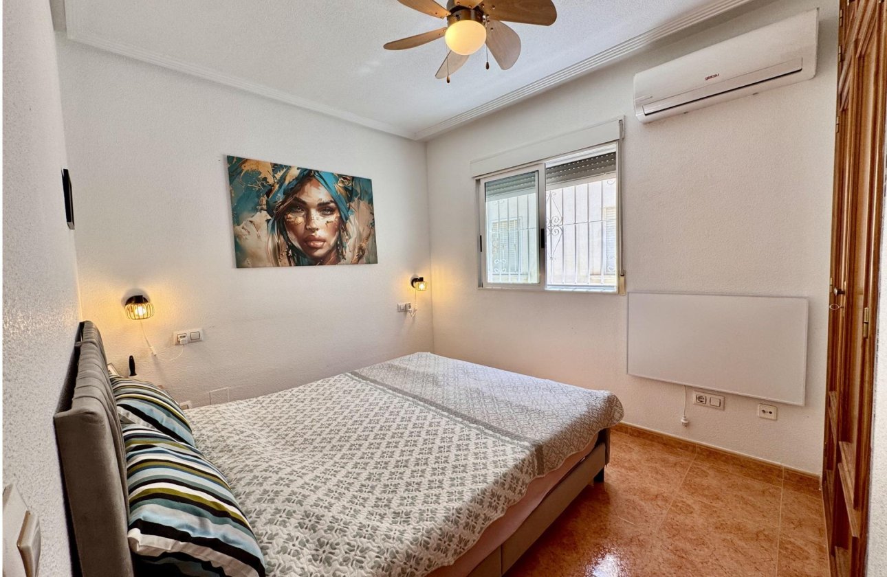 Resale - Town House -
Torrevieja - La Siesta - El Salado - Torreta