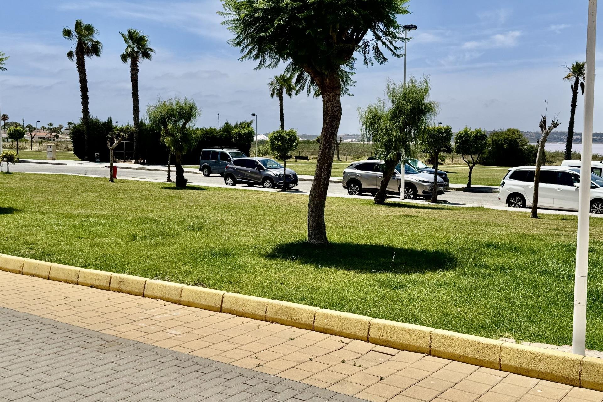 Resale - Town House -
Torrevieja - La Siesta - El Salado - Torreta