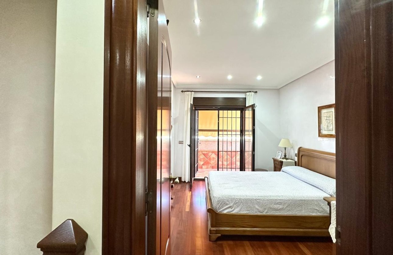 Resale - Town House -
Torrevieja - La Siesta