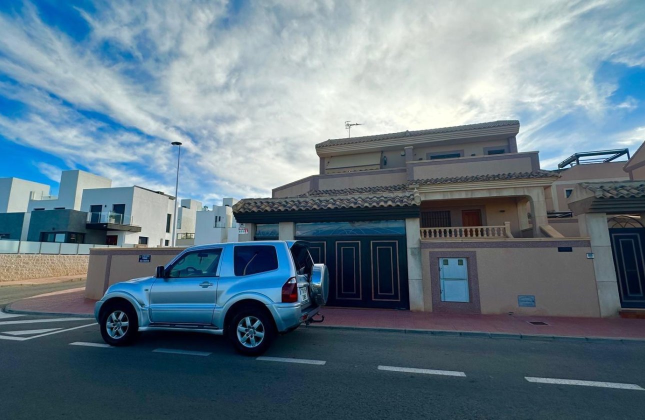Resale - Town House -
Torrevieja - La Siesta