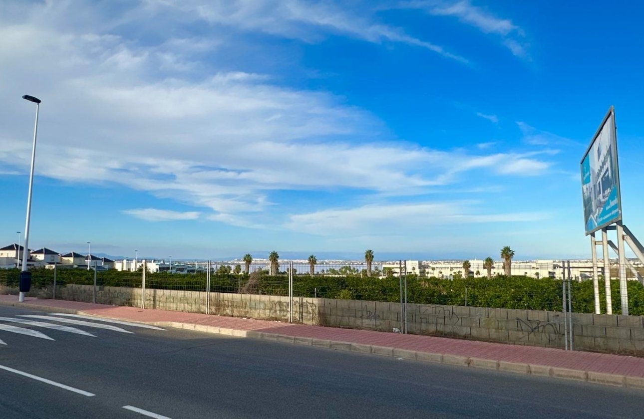Resale - Town House -
Torrevieja - La Siesta