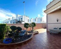 Resale - Town House -
Torrevieja - La Siesta