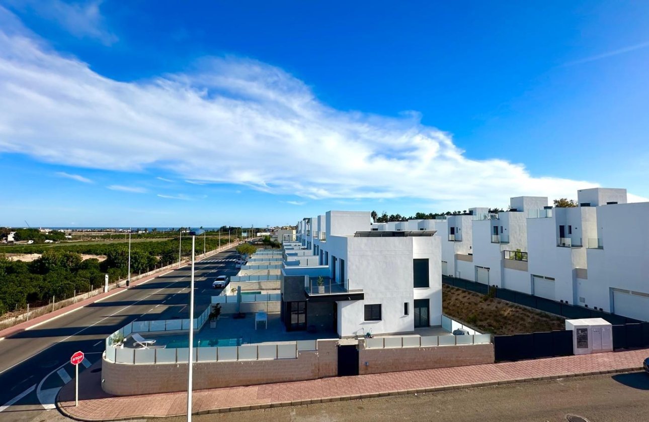 Resale - Town House -
Torrevieja - La Siesta