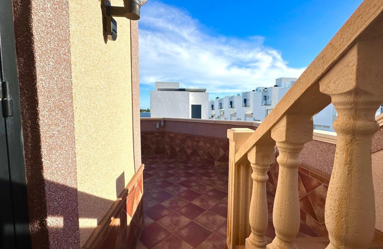 Resale - Town House -
Torrevieja - La Siesta
