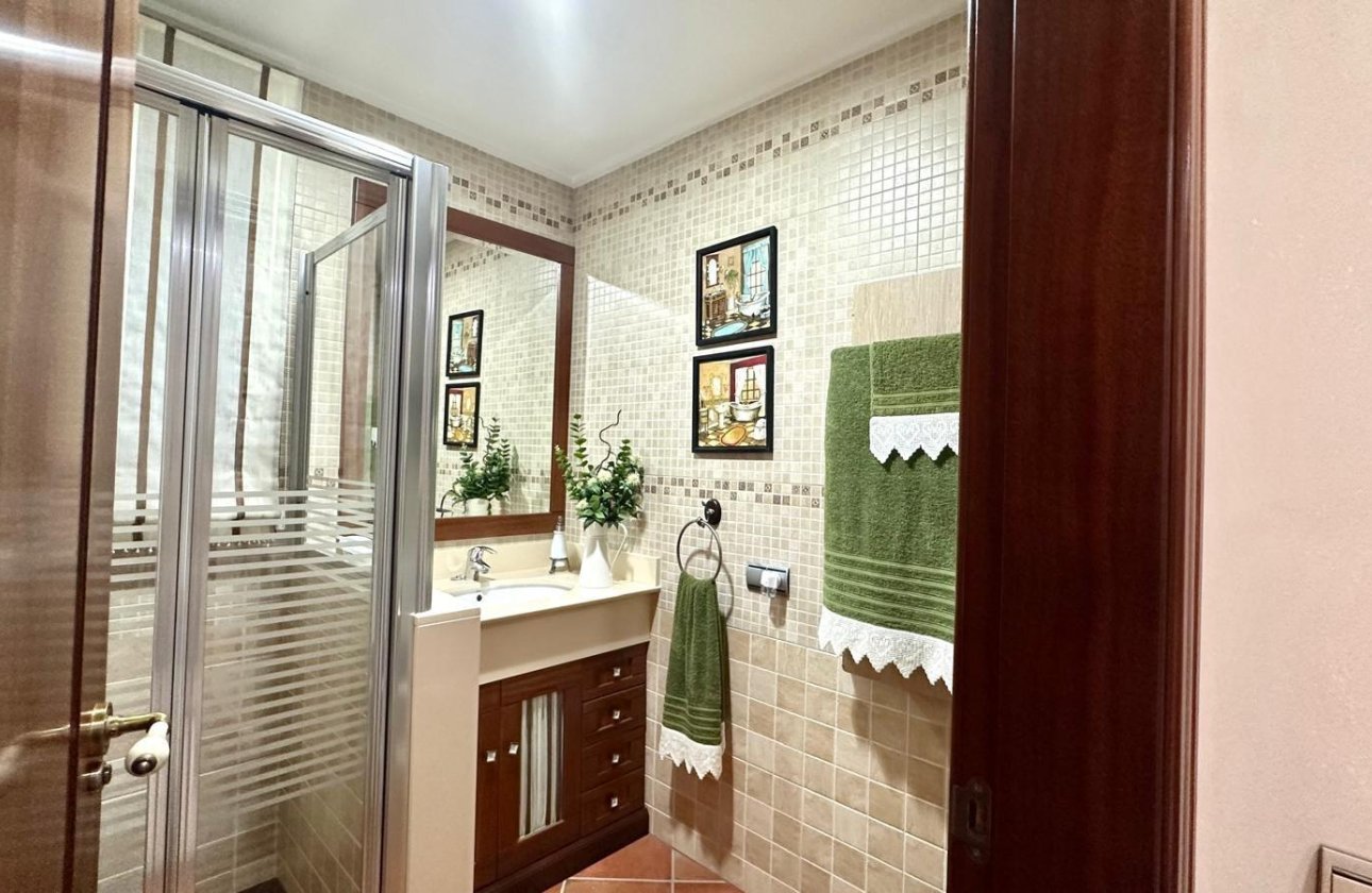 Resale - Town House -
Torrevieja - La Siesta