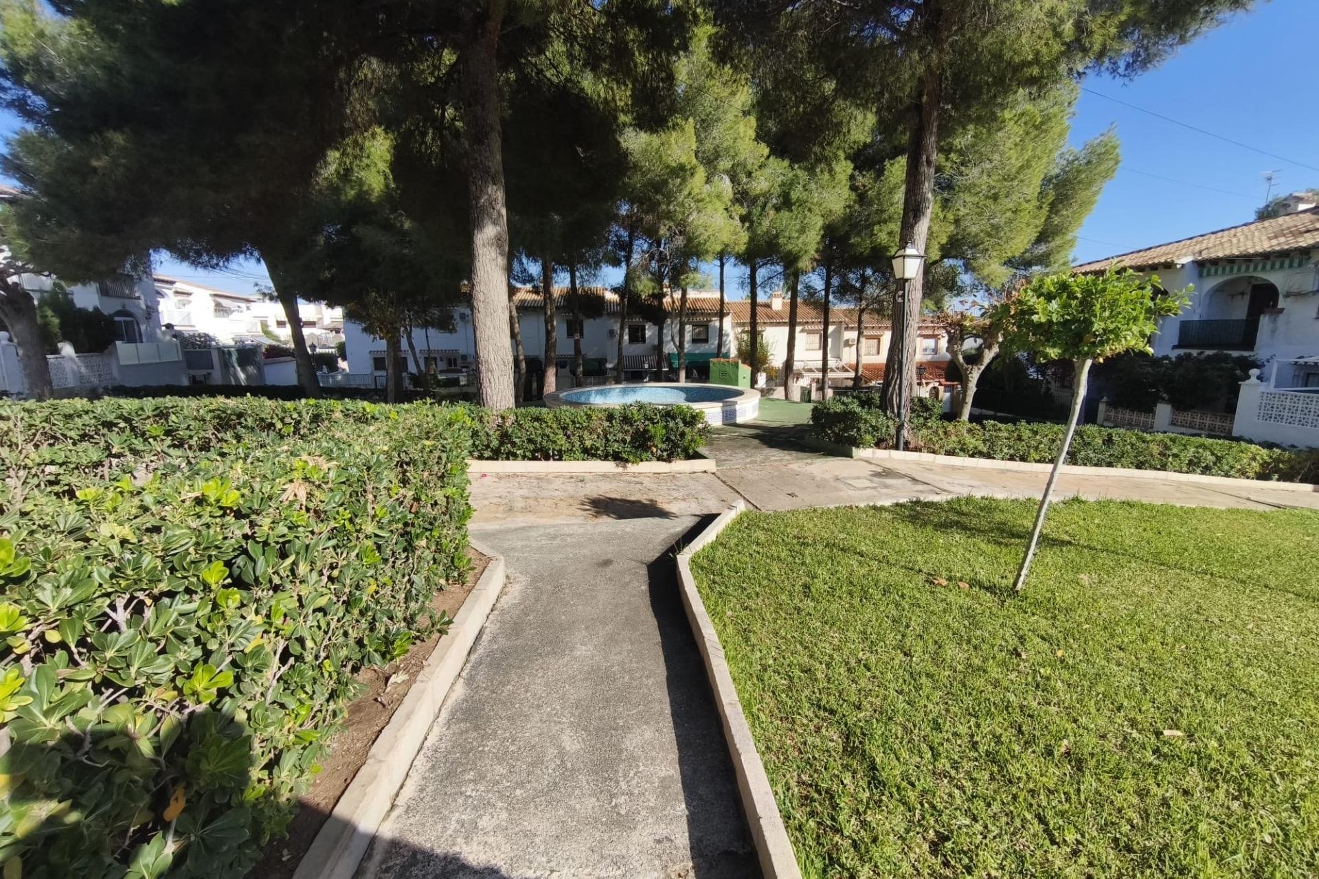 Resale - Town House -
Torrevieja - Los Balcones