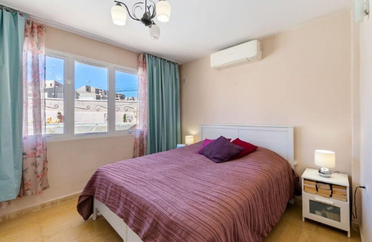 Resale - Town House -
Torrevieja - Los Frutales/ La Rosaleda