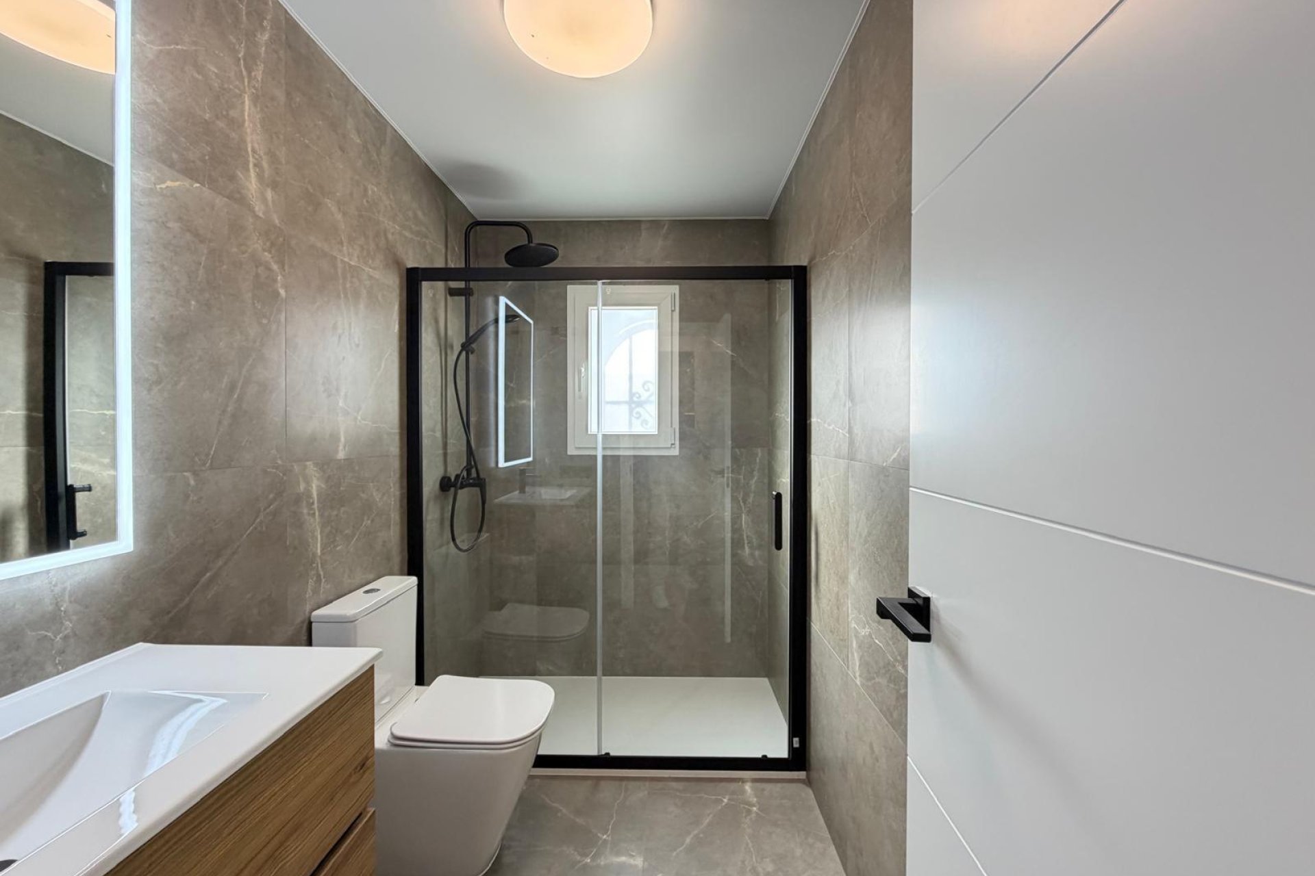 Resale - Town House -
Torrevieja - Miramar - Torre Del Moro